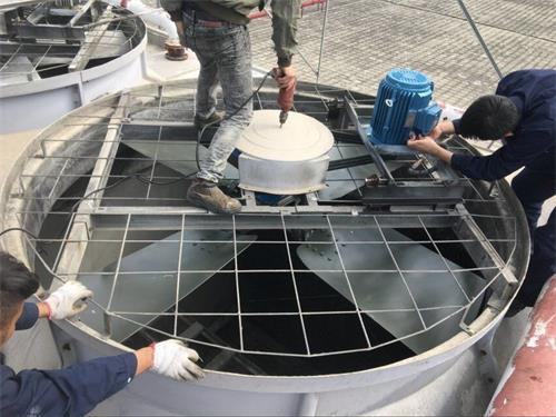 冷卻塔維修積水盤漏水